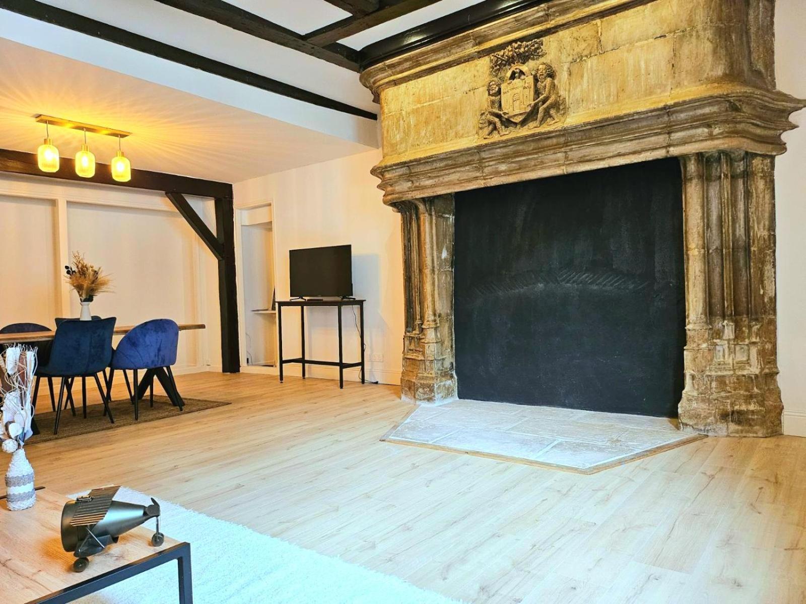 La Dame Blanche - Appartement Hypercentre Historique Bourges Bagian luar foto